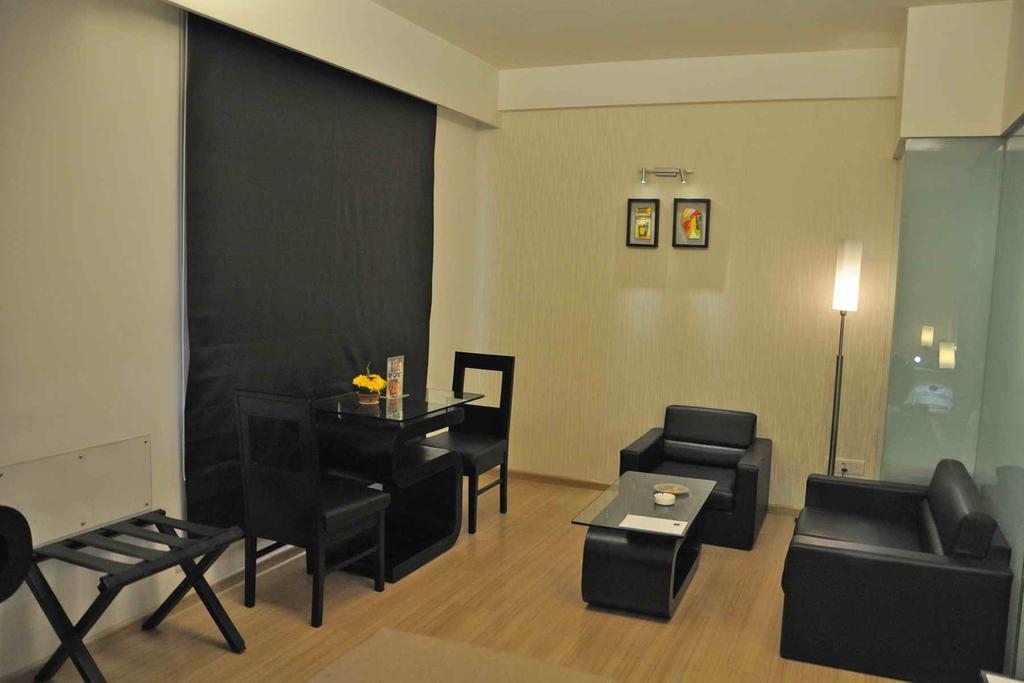 Comfort Inn Sunset Ahmedabad Exterior foto
